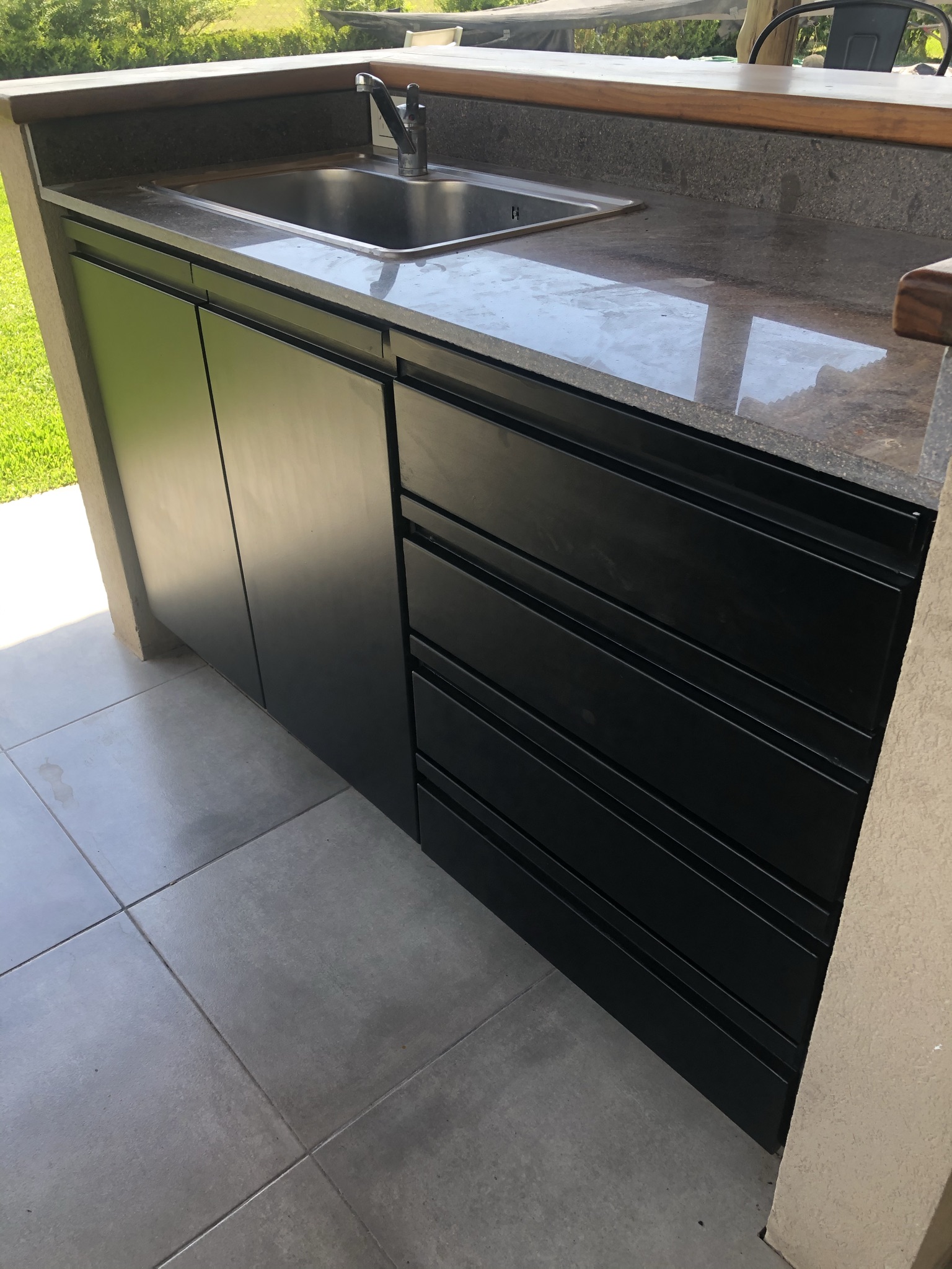 Linea Griglia - Muebles de acero