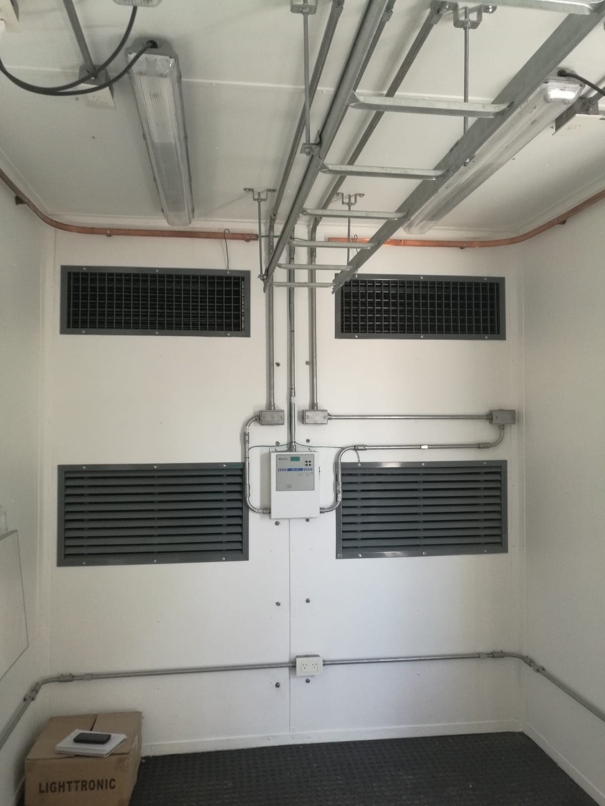 Shelter industrial certificado INTI - Metalurgica Boto Mariani