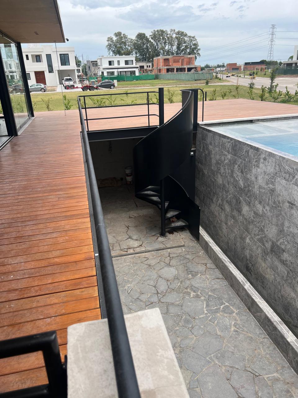 Arquitectura metálica y construcción de parrilla - foto 3