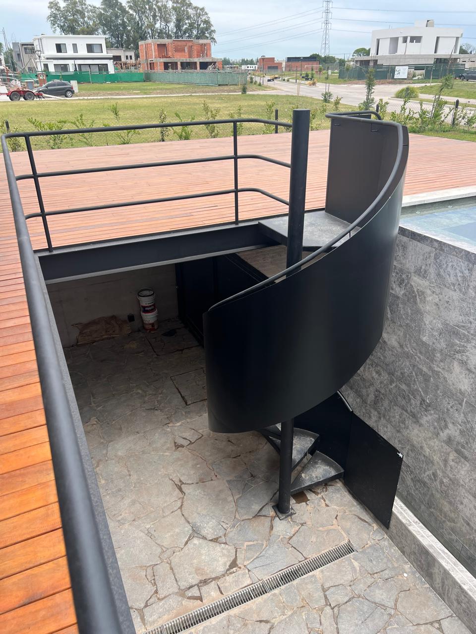 Arquitectura metálica y construcción de parrilla - foto 4