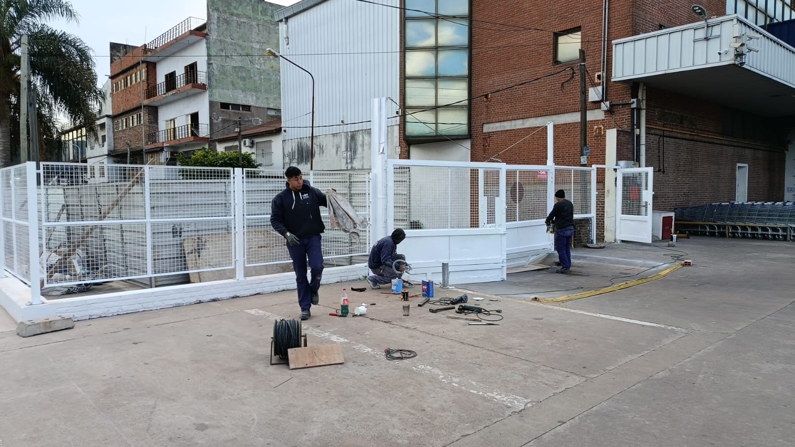 Cerramiento y protecciones Vital - foto 11