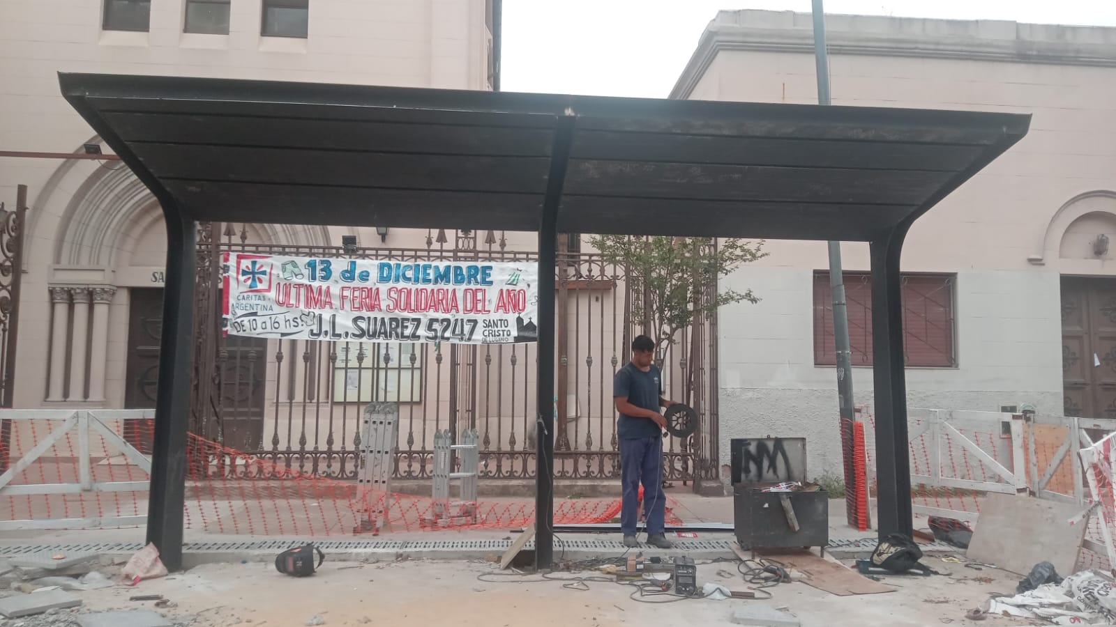 Paradas de Colectivo y rejas peatonales - foto 5