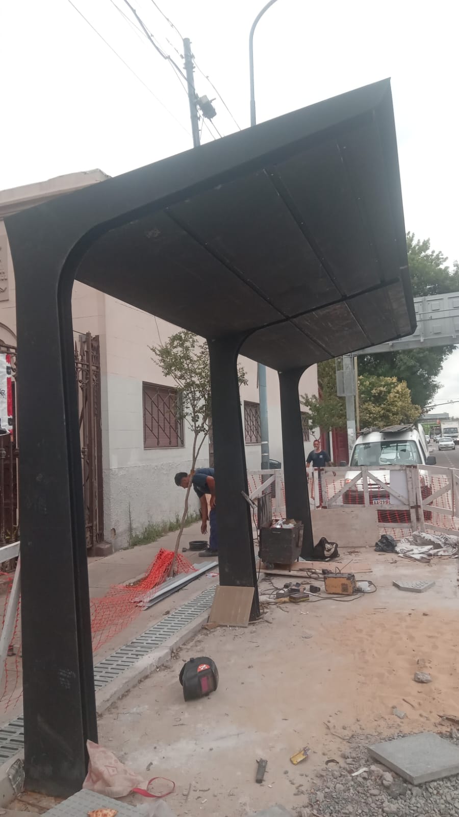 Paradas de Colectivo y rejas peatonales - foto 7